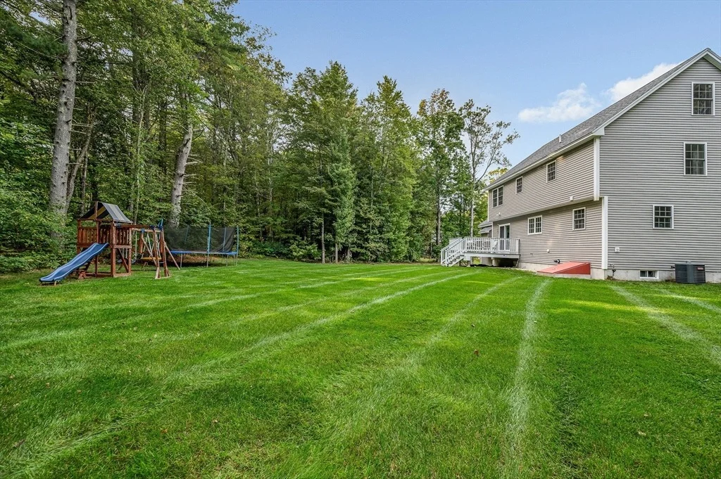 Photo of 35 Mammoth Rd