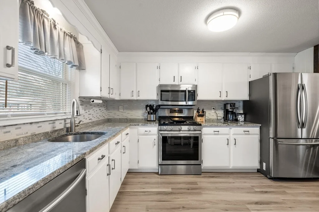 Photo of 12 Crescent Dr
