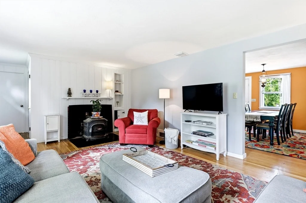 Photo of 87 Harlow Dr