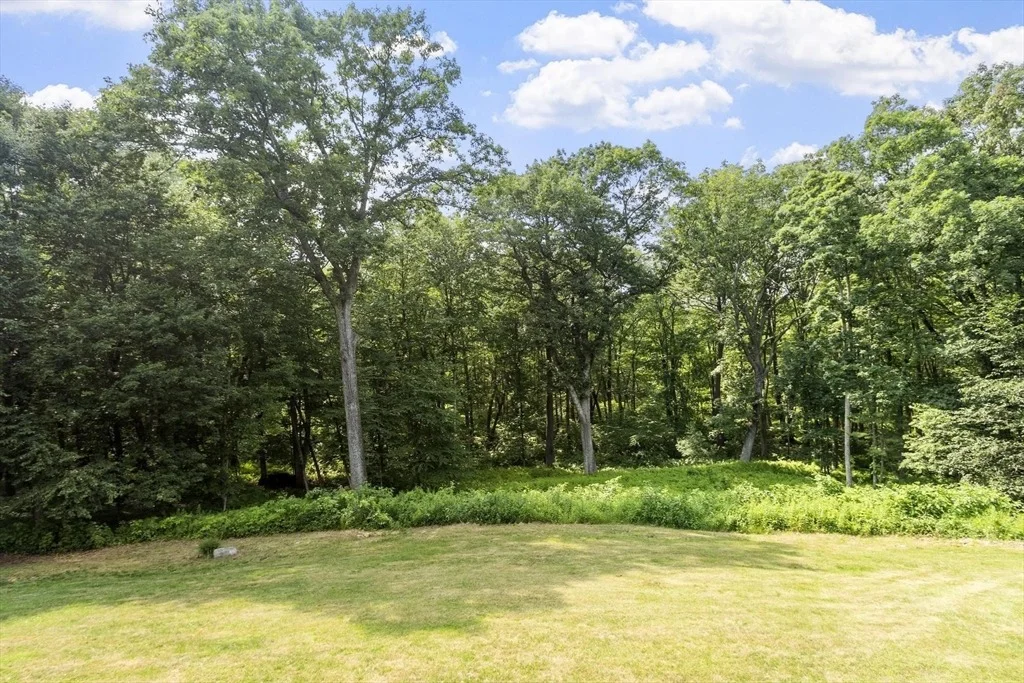 Photo of 64 Woodside Rd