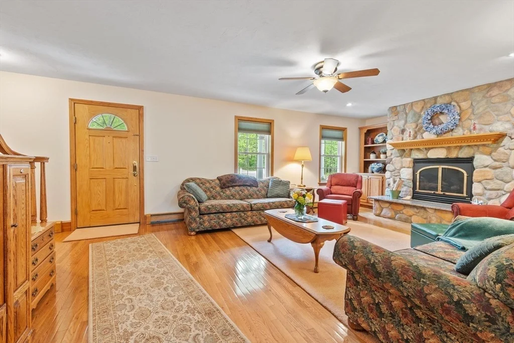 Photo of 175 State Rd