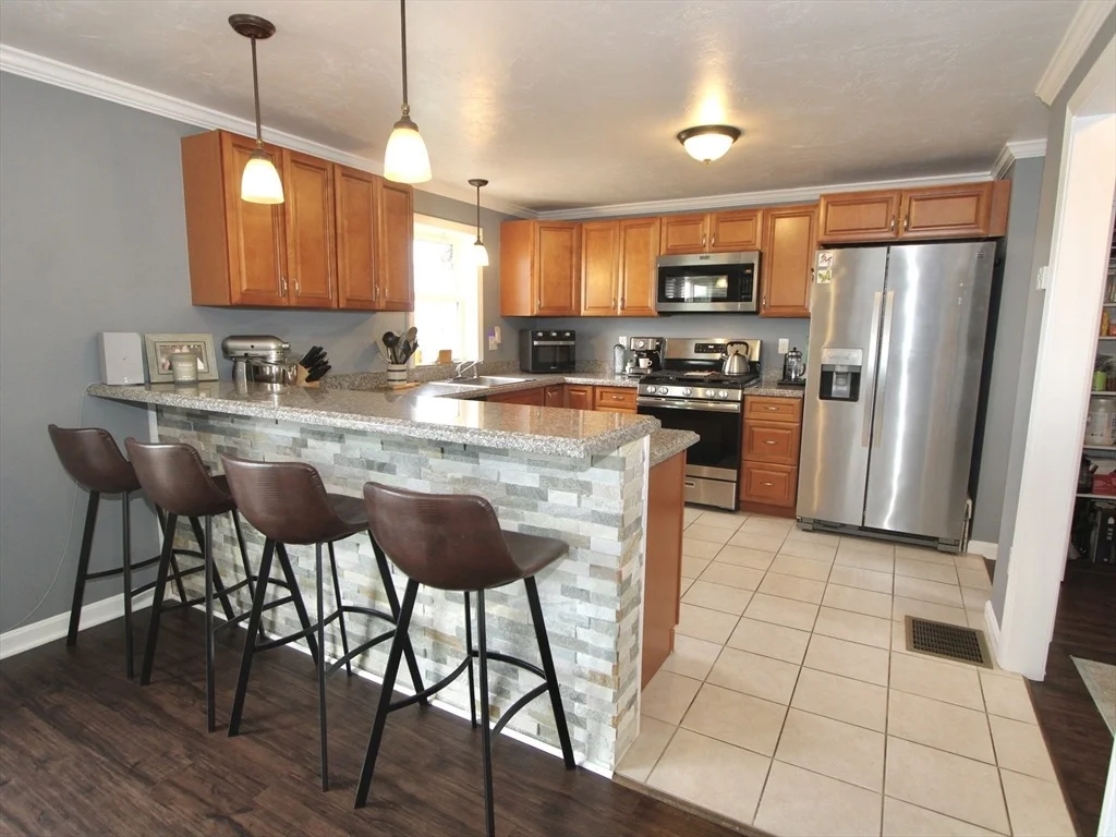 Photo of 36 Bittersweet Blvd