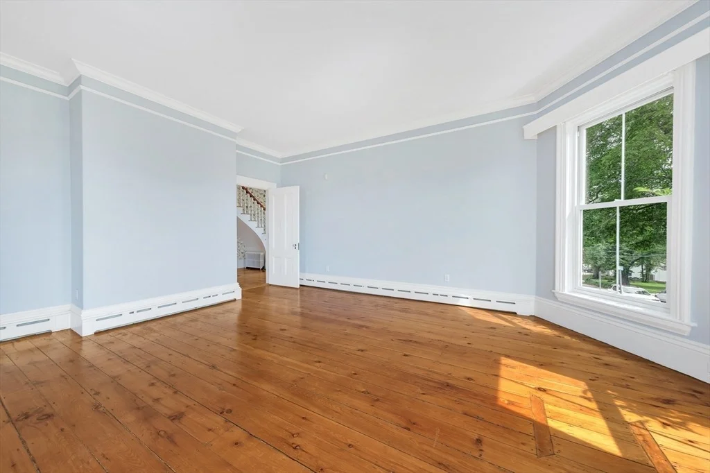 Photo of 2 Clarendon St