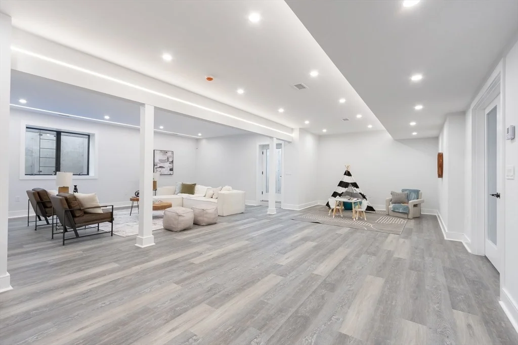 Photo of 108 Woodbine Circle
