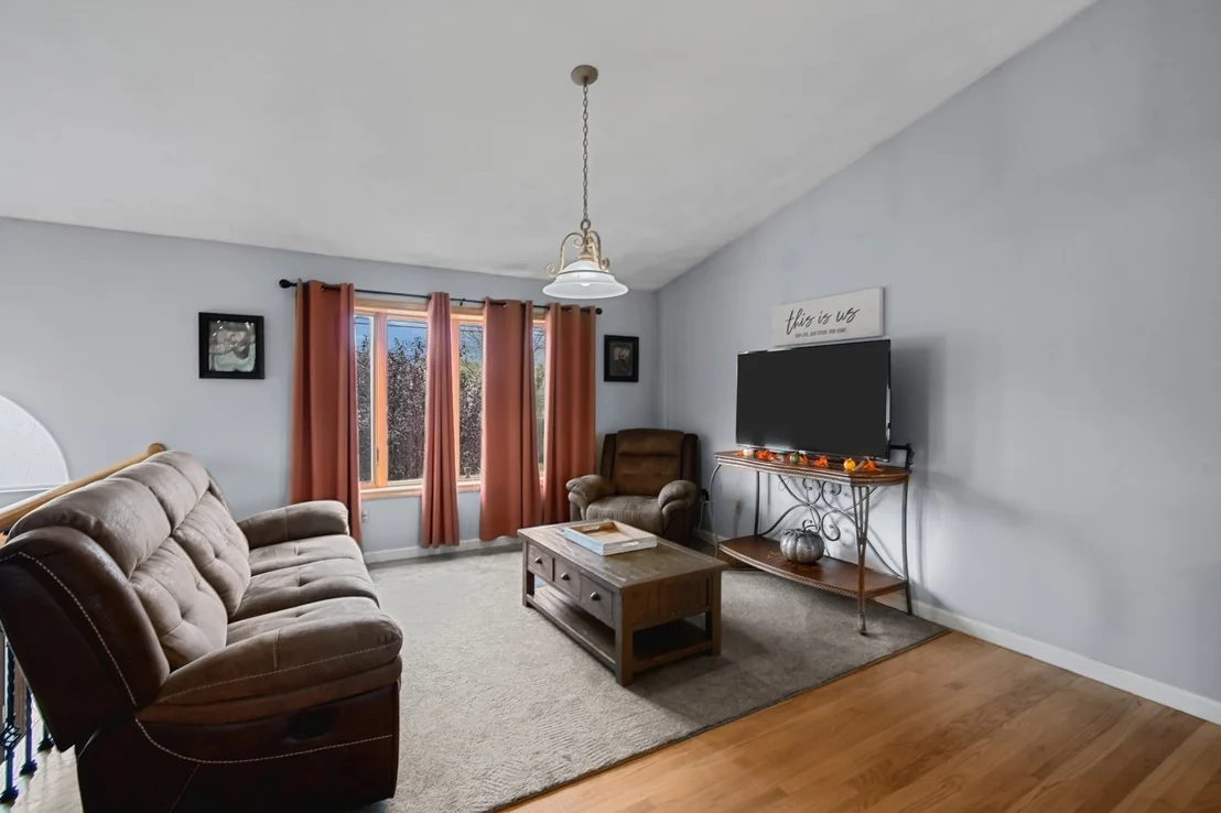 Photo of 52 Family Dr