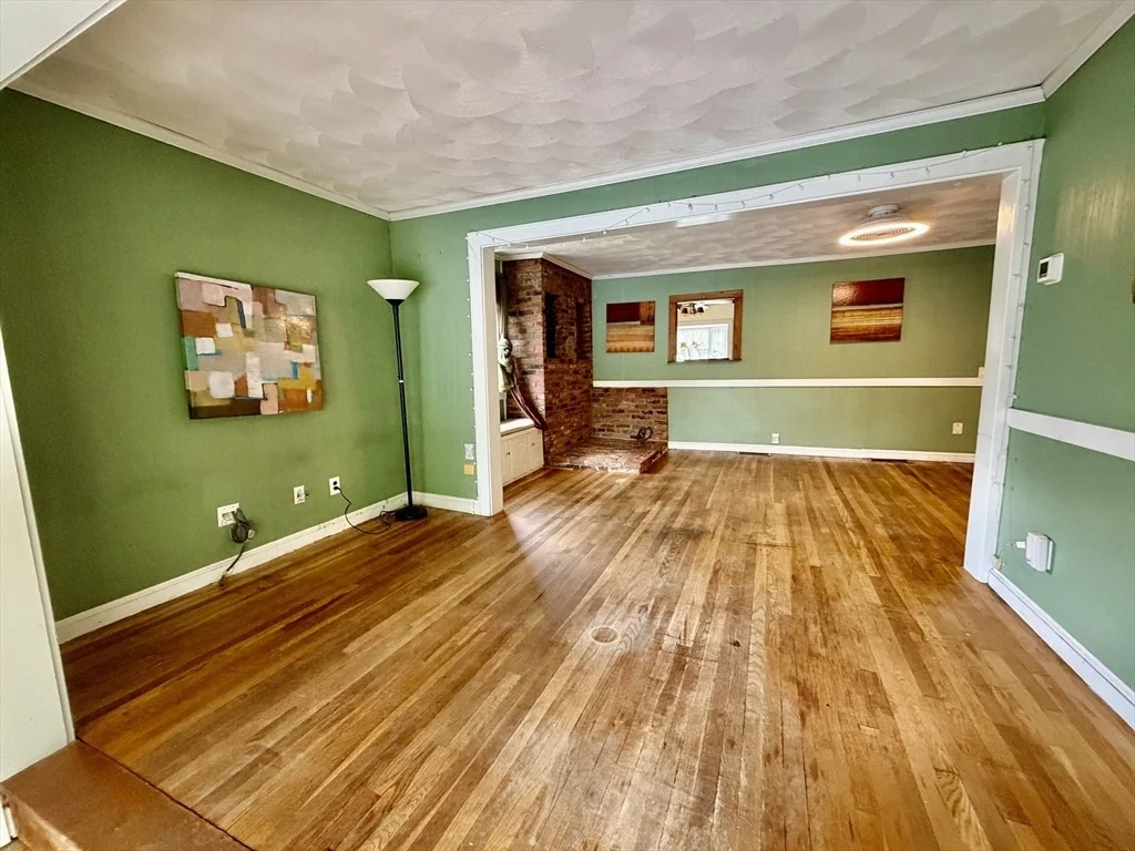 Photo of 2 Colonial Road