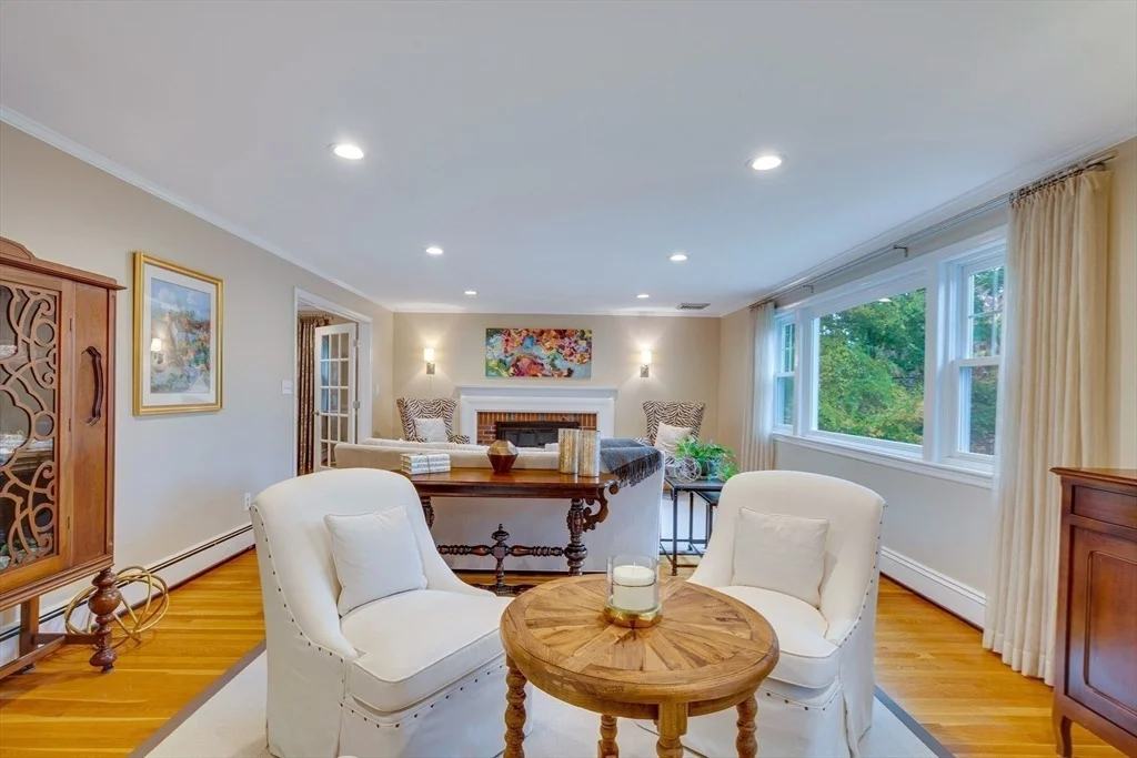 Photo of 29 Pilgrim Dr