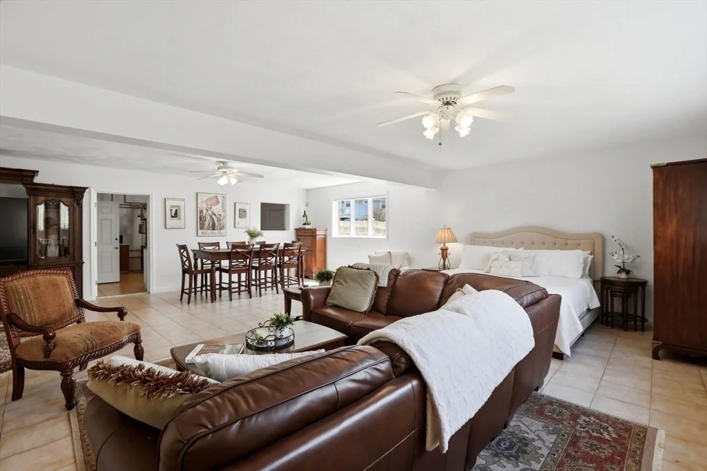 Photo of 6 Gavin Cir
