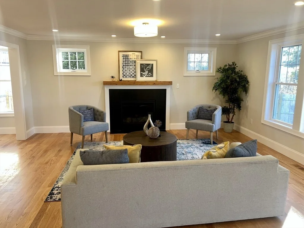Photo of 84 Hillcrest Rd