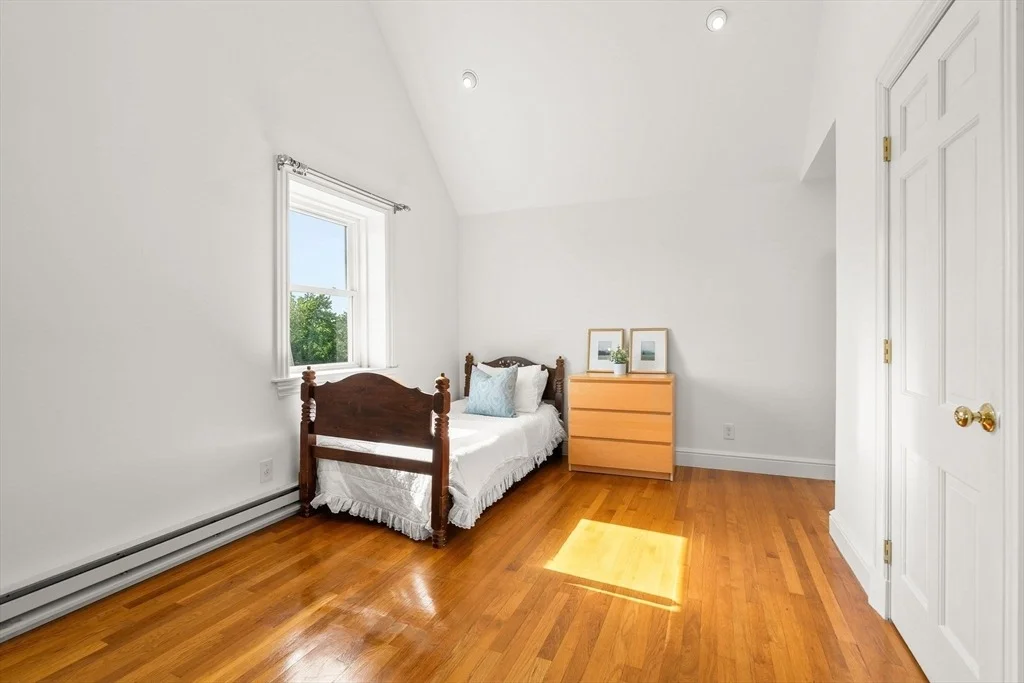 Photo of 82 Richfield Rd