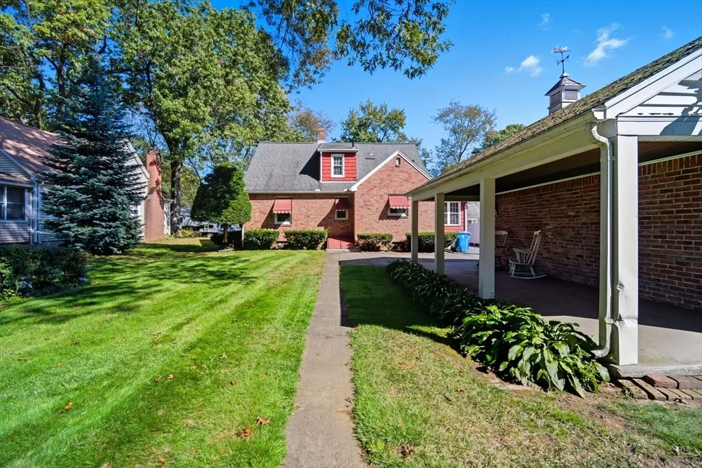 Photo of 43 Greenleaf Ave