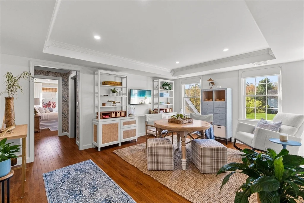Photo of 353 Finch Rd