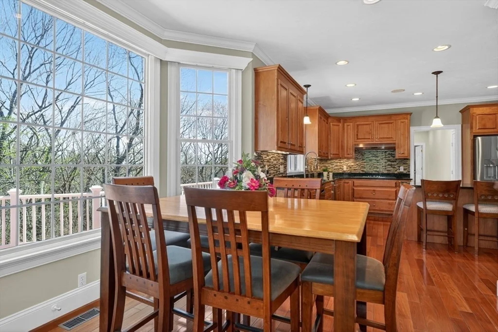 Photo of 18 Manchester Dr