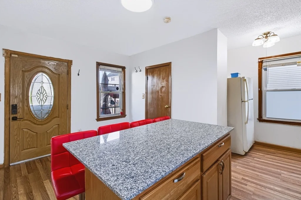 Photo of 112 Quebec St