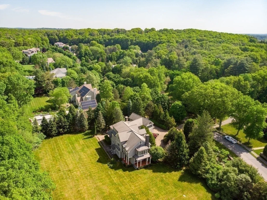 Photo of 2 Stonegate Ln