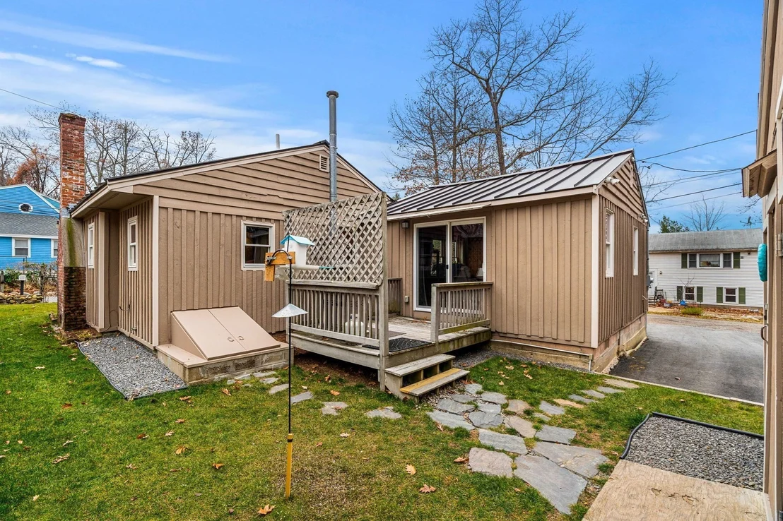 Photo of 57 Richardson Ave