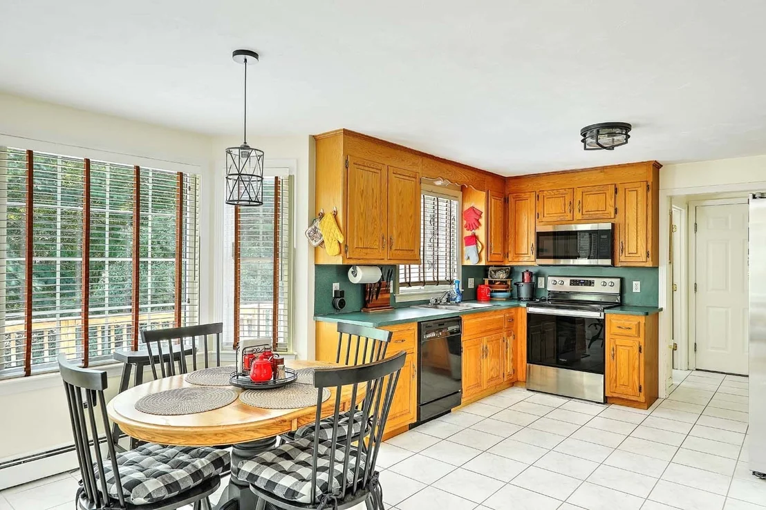 Photo of 30 Pine Warbler Way