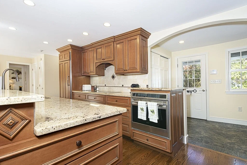 Photo of 93 Winfield Rd