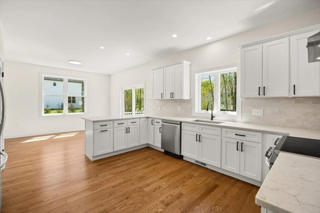 Photo of 12 Valley Run Dr