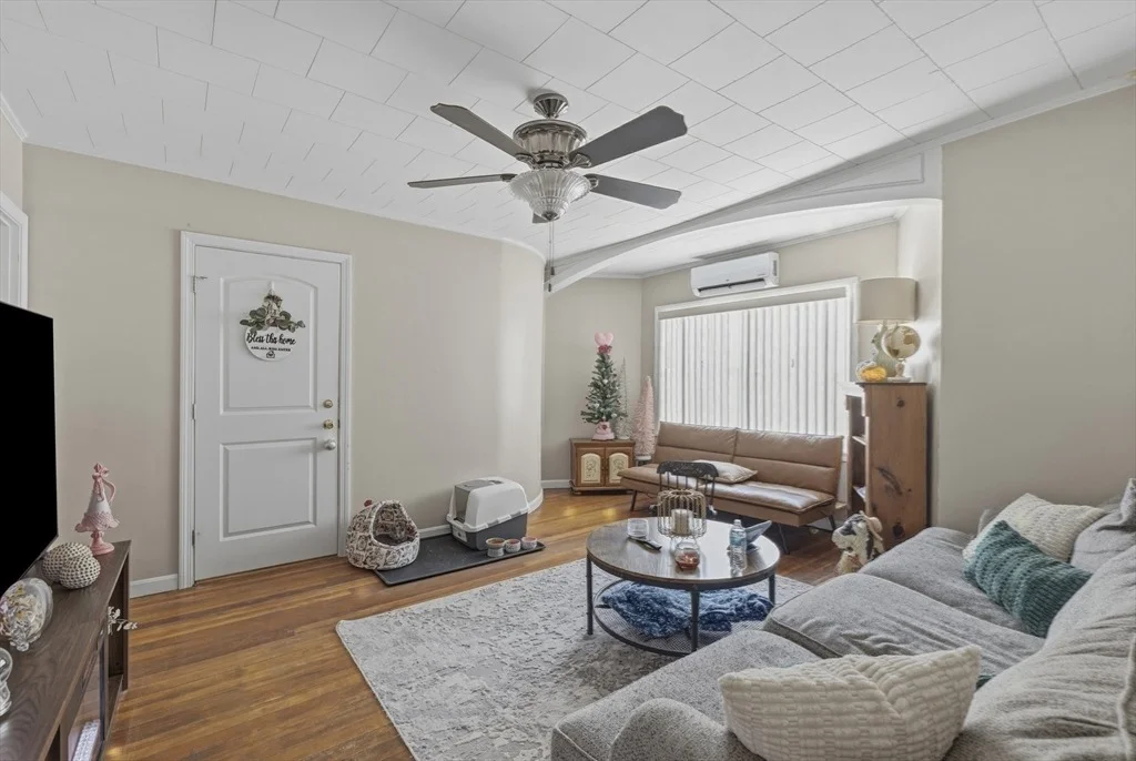 Photo of 63 Brow St