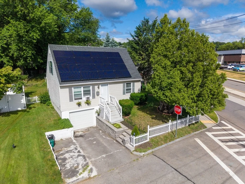 Photo of 2 Amesbury St