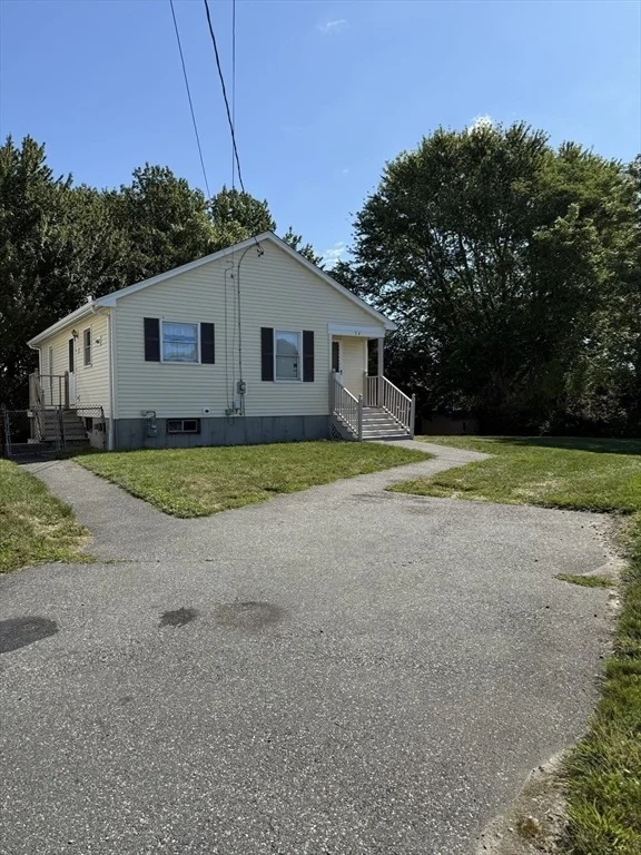 Photo of 54 Pondview Dr