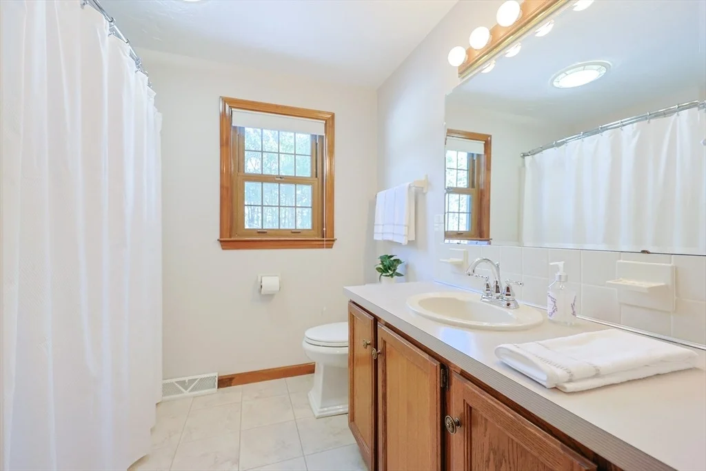 Photo of 18 Joseph Rd