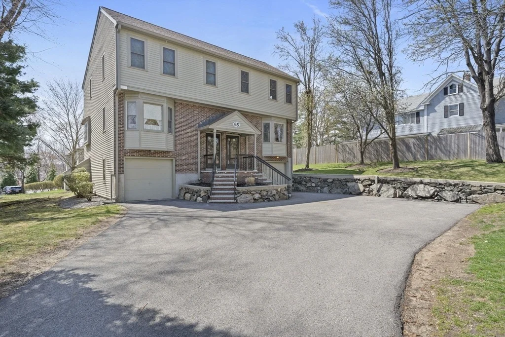 Photo of Unit B at 65 Maple St