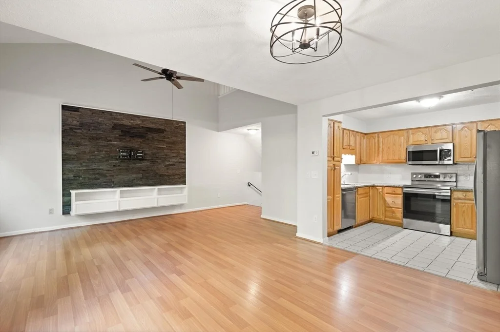 Photo of Unit 21 at 21 Hawthorne Circle