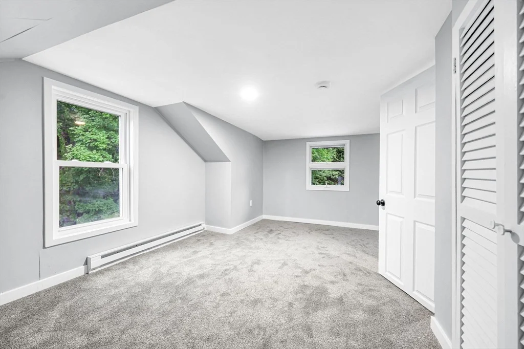 Photo of 83 Rolf Ave