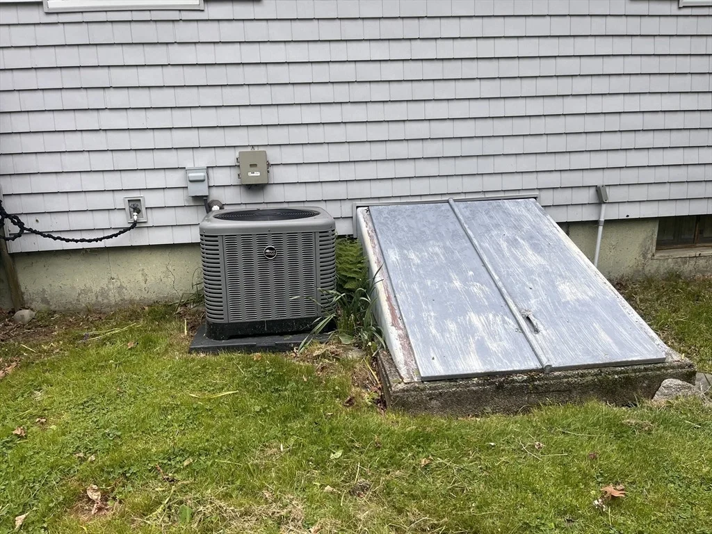 Photo of 12 Willow Tree Rd