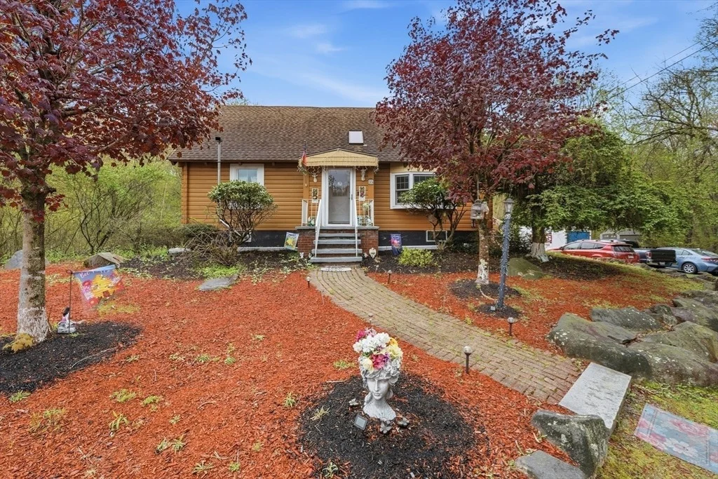 Photo of 35 Chestnut Dr