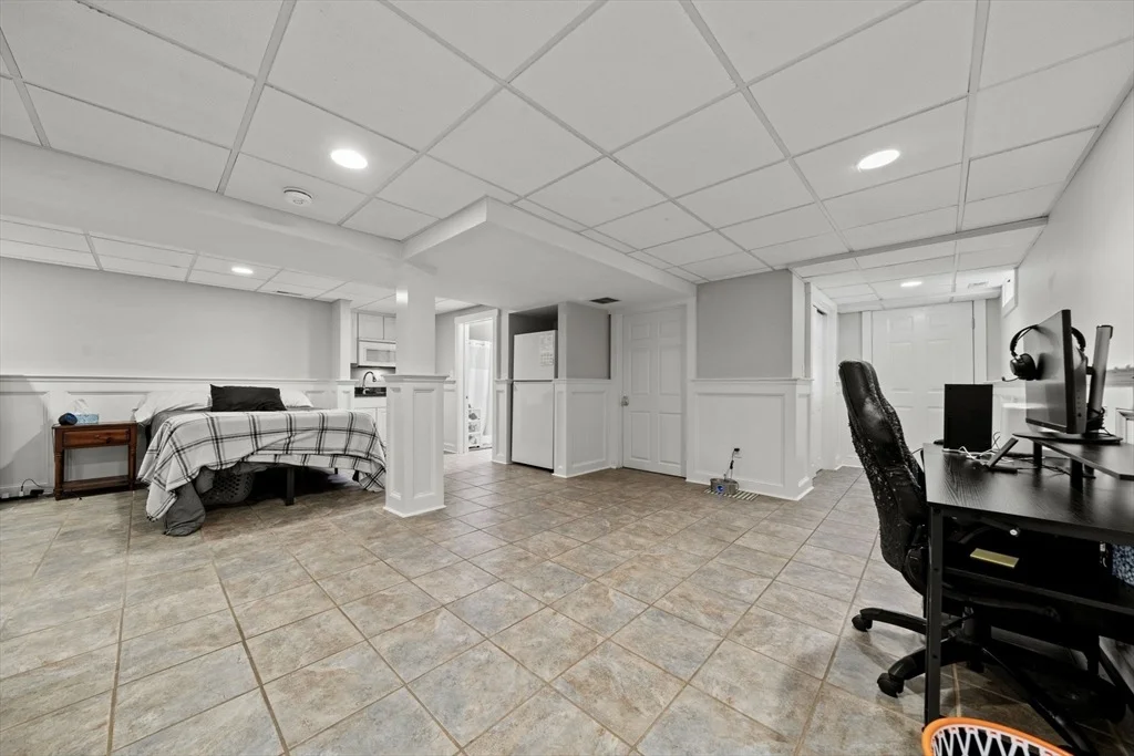 Photo of 8 Woods Hill Cir