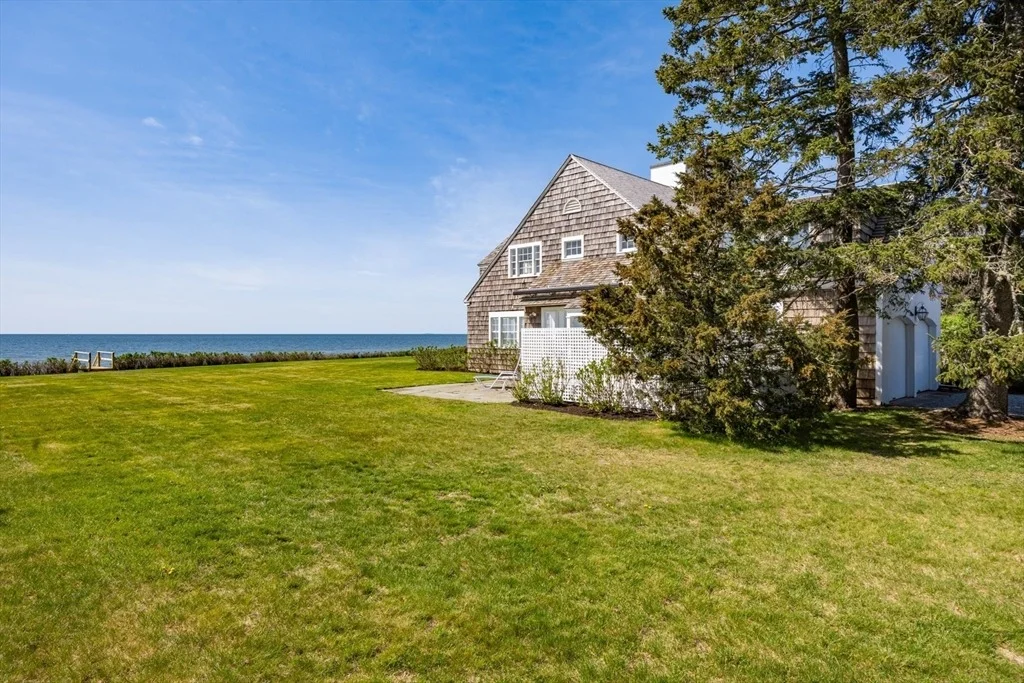 Photo of 545 Sea View Avenue