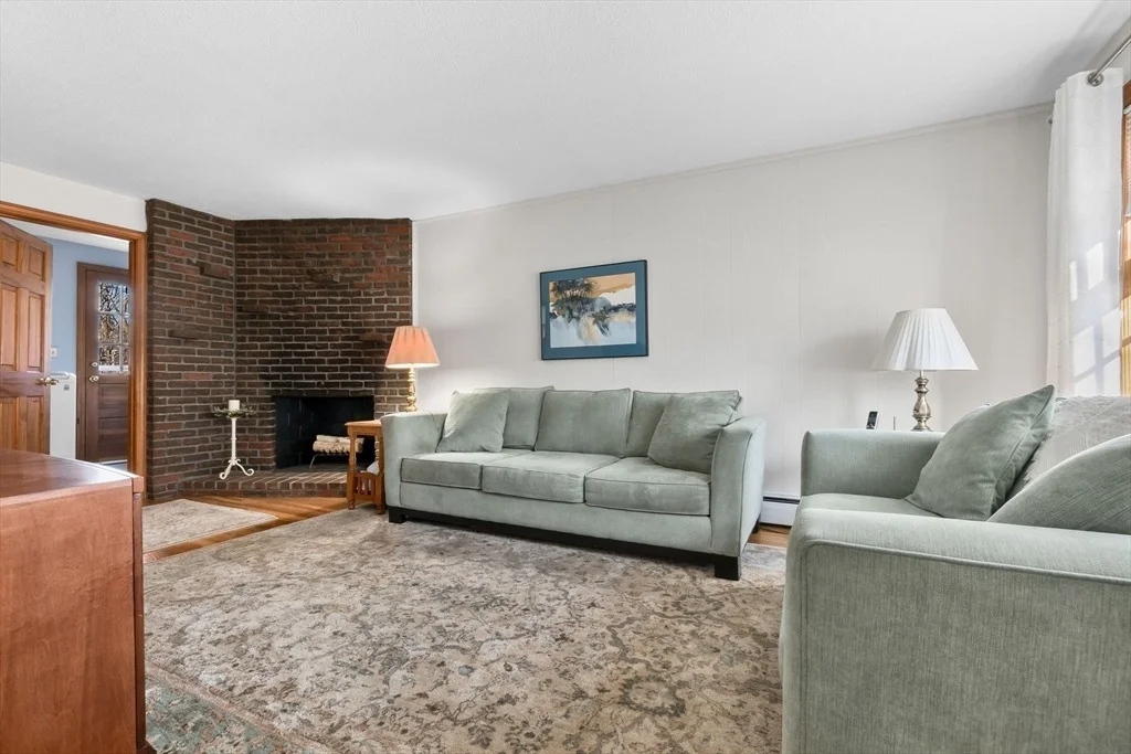 Photo of 4 Briarwood Drive