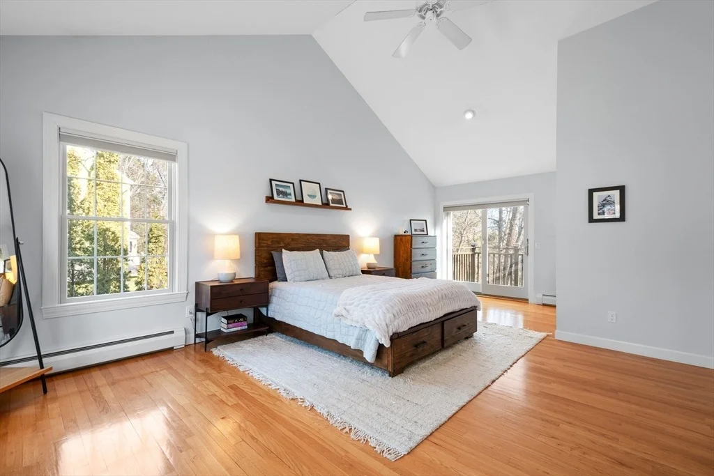 Photo of 25 Woodside Cir