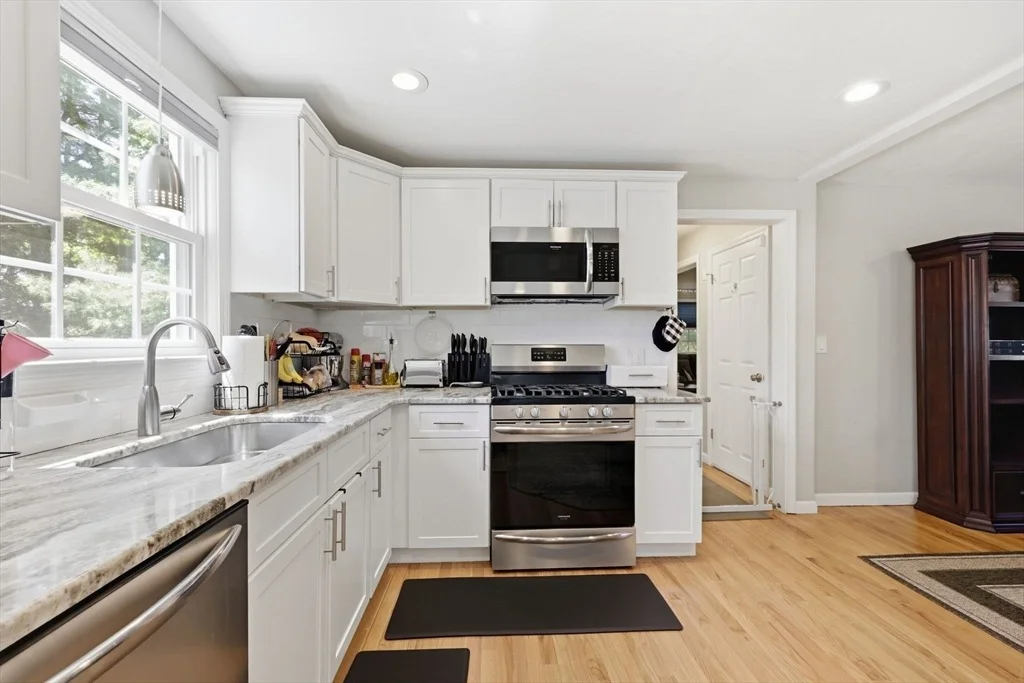Photo of 983 Shoemaker Ln