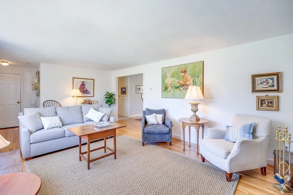 Photo of 40 Marshview Circle