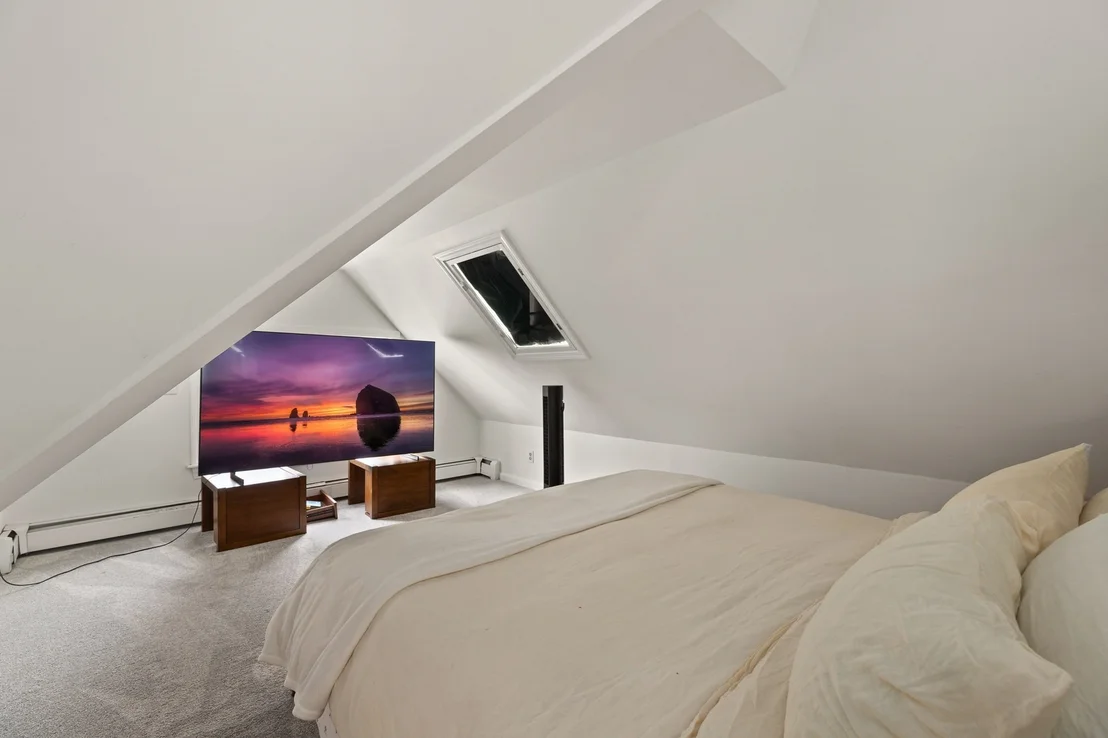 Photo of 129 Strandway