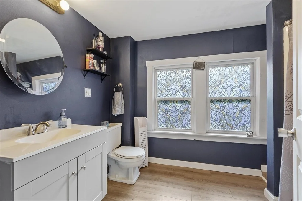 Photo of 284 Drury Ave.