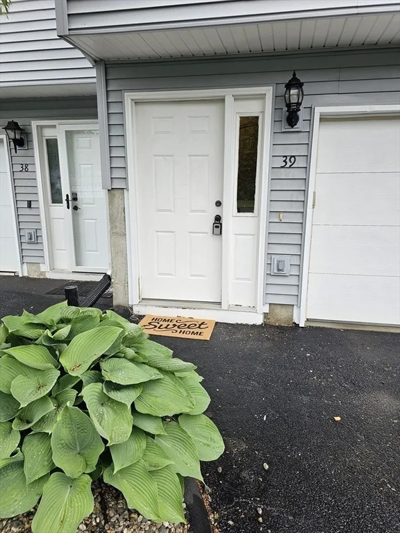 Photo of Unit 39 at 39 Waters Edge