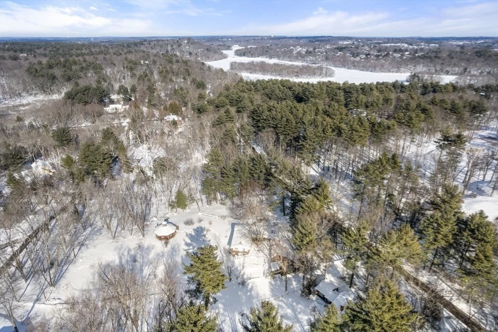 Photo of 77 Old County Rd.