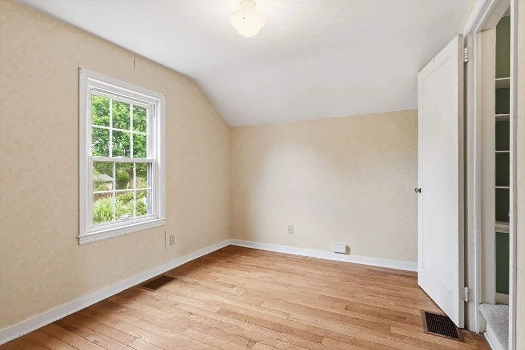 Photo of 47 Fenway Dr