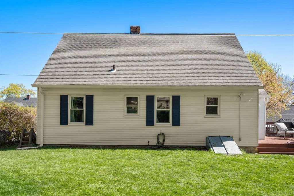 Photo of 14 Davis Rd