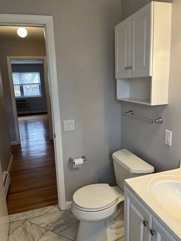 Photo of Unit C at 114 Colonial Cir