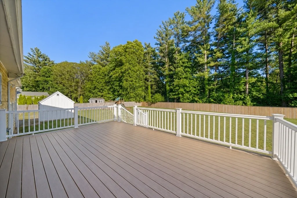 Photo of 114 Longwater Dr