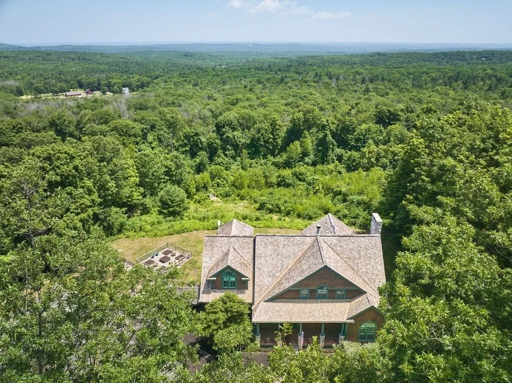 Photo of 150 Mountain Rd