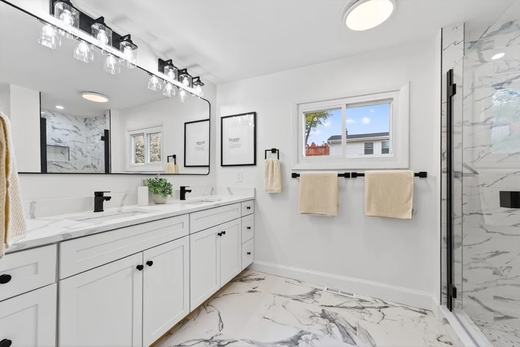 Photo of 6 Sunset Dr