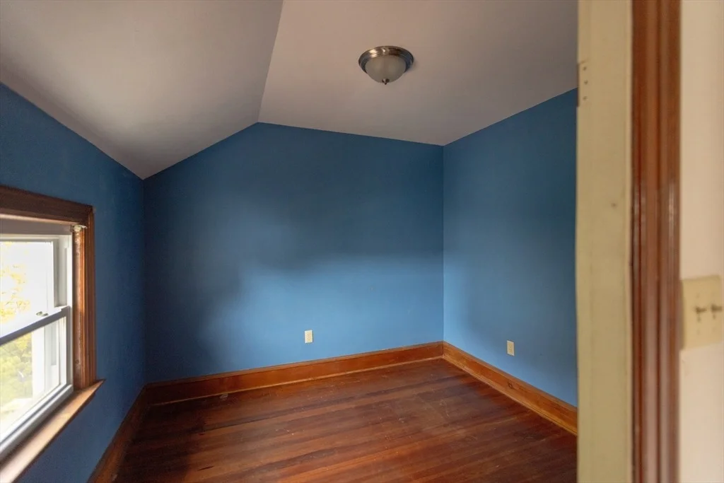 Photo of 518 Snell St
