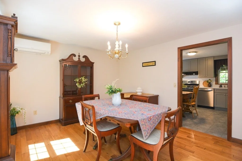 Photo of 33 Rockmeadow Rd Ext